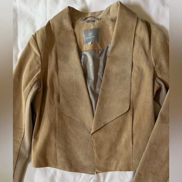 Soia & Kyo Tan Women's Blazer - Picture 11 of 15